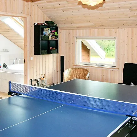 Two-bedroom Holiday In Hornbaek 2 *