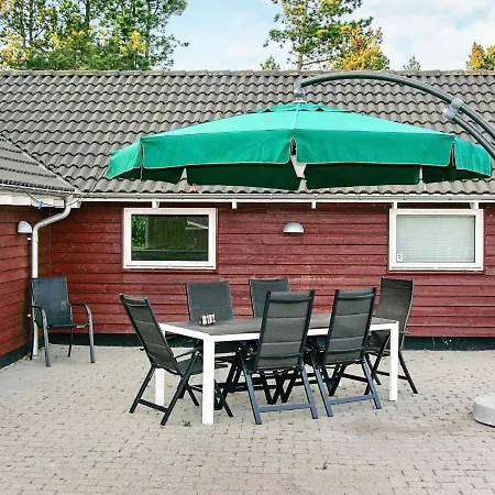 Two-bedroom Holiday In Hornbaek 2 Tatil Evi