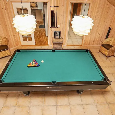 Two-bedroom Holiday In Hornbaek 2 Tatil Evi