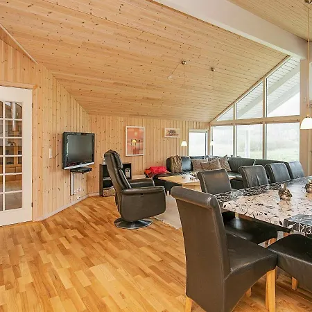 Two-bedroom Holiday In Hornbaek 2
